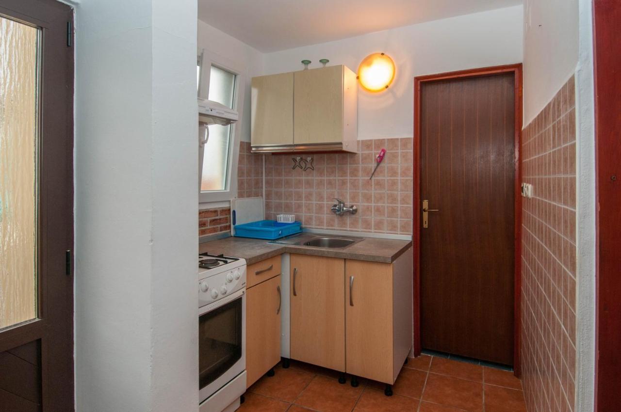 Apartment Zelina Mali Losinj Bagian luar foto