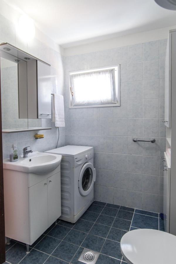 Apartment Zelina Mali Losinj Bagian luar foto