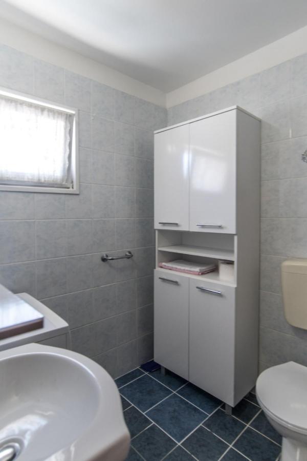 Apartment Zelina Mali Losinj Bagian luar foto